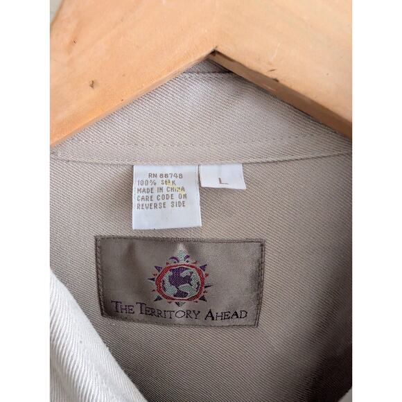 Territory Ahead Mens 100% Silk Button Up Shirt Beige L Minimalist Relaxed Staple - Picture 7 of 9